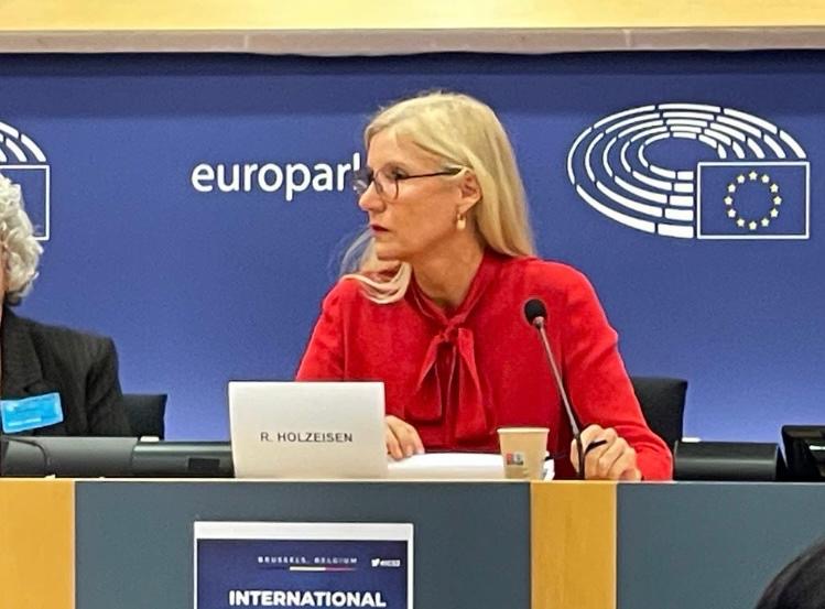 Renate Holzeisen: Keine Beteiligung an Cateno De Lucas EU-Wahlliste
