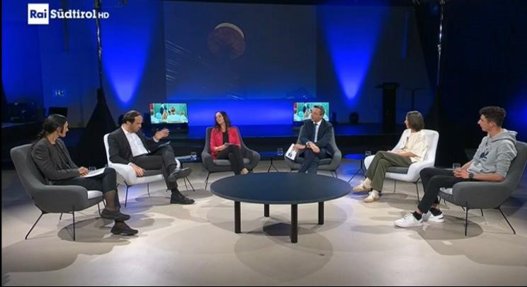 Massiccio aumento dei disturbi dello spettro autistico – a prescindere dal motivo – nessuno riesce più a tenere il passo con la necessità di personale di supporto (dichiarazione dell’Assessore provinciale altoatesino all’istruzione tedesca alla tavola rotonda “Runder Tisch” della RAI Südtirol 7 aprile 2025) Per quanto tempo si vuole ancora far finta di non vedere l’elefante nella stanza?
