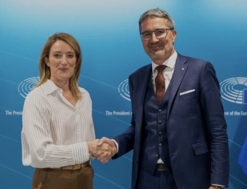 Südtiroler LH Arno Kompatscher versucht nach wie vor sachbezogene Kritik an der EU ins Lächerliche zu ziehen – aber die Fakten widerlegen ihn klar