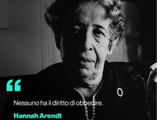 I medici non devono essere semplici esecutori acritici di misure autoritarie di «politica sanitaria», ma devono agire, liberi da ogni condizionamento, innanzitutto secondo scienza e coscienza.  L’ex presidente dell’Ordine dei medici di Bolzano, la dott.ssa Monika Oberrauch, la vede diversamente